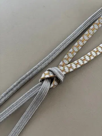 라이트 그레이 거북이 등껍질 무늬 순수 실크 허리띠 새상품급