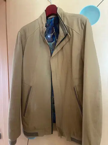 베이지 집업 자켓