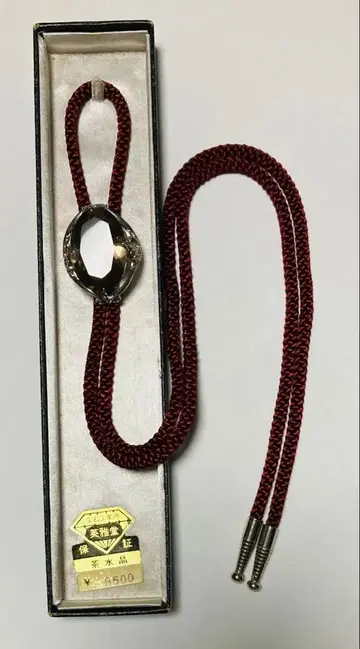 브라운 수정 루프 타이