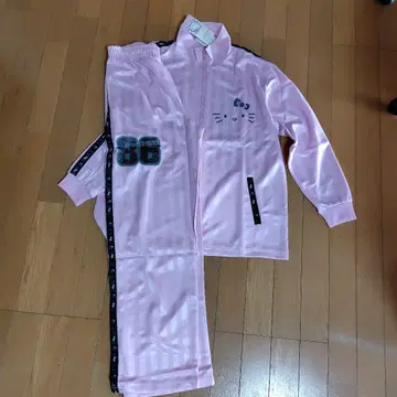 헬로키티 저지 셋업 핑크 M 사이즈