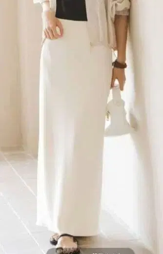 NOBLE 컴포트 저지 라이크 타이트 스커트