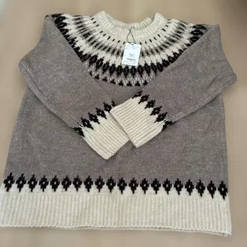 [택 포함] 노르딕 무늬 베이지 스웨터 프리 사이즈