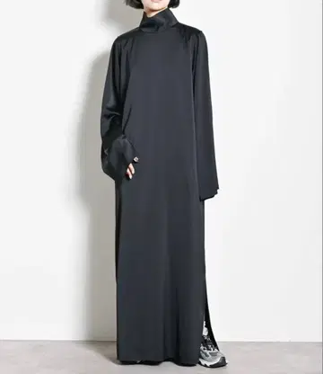 CITYSHOP 하이넥 새틴 드레스 블랙 36