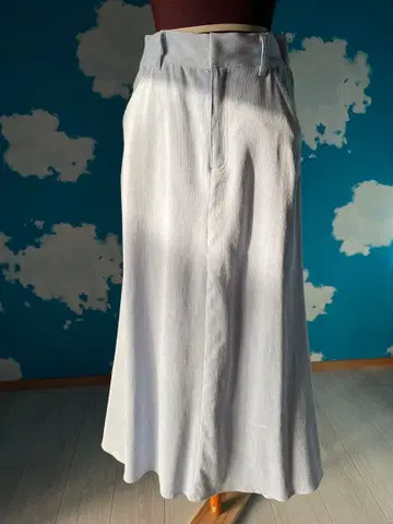 k* 라이트 블루 플레어 스커트