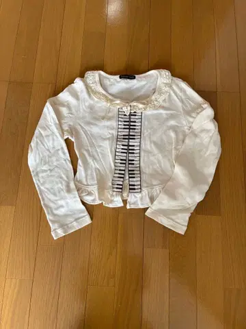 Innocent World 화이트 가디건