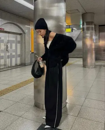 efu 라인 루즈 턱 팬츠 S 사이즈