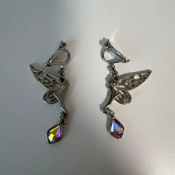 팅커벨 디자인 실버톤 귀찌