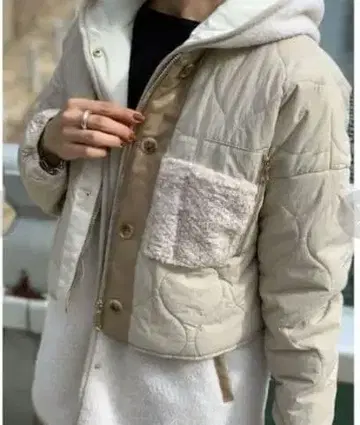 갸라르다 가란테 후드 부착 퀼팅 자켓