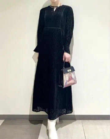 LILYBROWN 릴리 브라운 플로렛 오팔 원피스 블랙