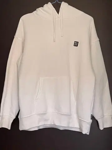 ROXY 후드티 화이트 기간 한정 판매