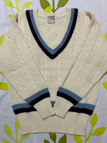 FINE SHOT 칠드런 니트 아이보리 V넥 니트 프리 사이즈