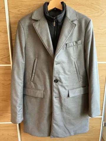 몇 회 이용 새상품급 무레르 48 L 그레이 체스터 코트 다운 자켓