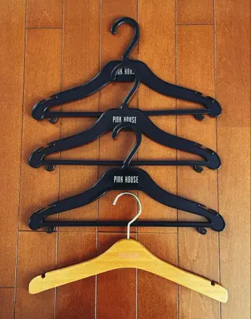 오래된 핑크하우스 행거 4개
