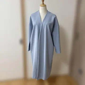 라이트 블루 돌먼 슬리브 롱 코트