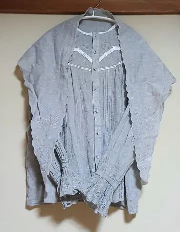 사만사 모스모스 카즈미 콜라보 블라우스