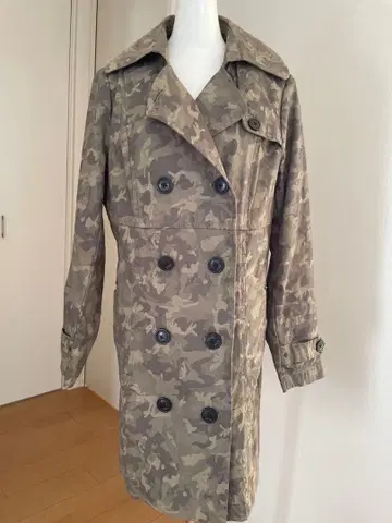 SPOOM 카모 패턴 코트 36