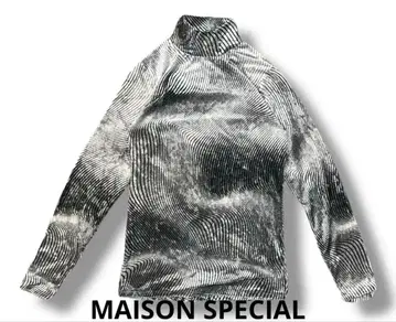 MAISON SPECIAL 실버 스트라이프 하이넥
