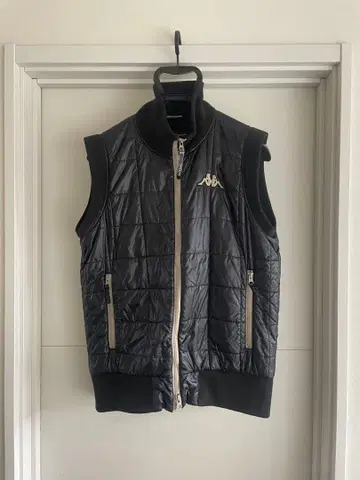 Kappa 블랙 퀼팅 베스트