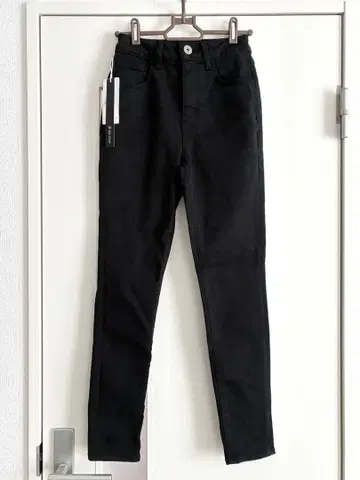 rienda 리엔다 새상품 컬러 DENIM J/W 스키니 PT 블랙