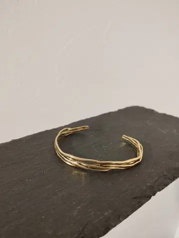 파도 같은 디자인 뱅글