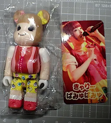 베어브릭 시리즈 24 ARTIST 캬리 파뮤파뮤