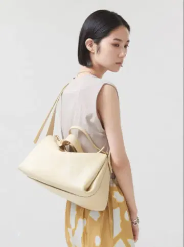 NEOUS/네오스 SCORPIUS 레더 백