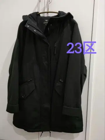 23구 블랙 마운틴 파카 후드 부착