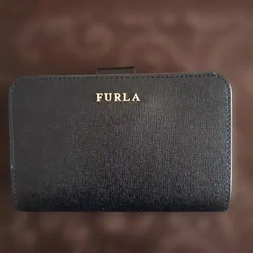 [새상품급] FURLA 이단 접이식 지갑 블랙