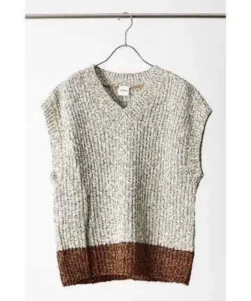 YENN / 니트 베스트