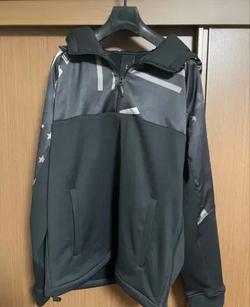 LUXE163AKMBB 후드티 AKM AJ015