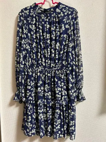 네이비 꽃무늬 프릴 원피스