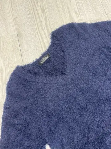 토네이도 마트 페더 니트