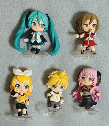 넨도로이드 푸치 하츠네 미쿠 리뉴얼 5종 세트