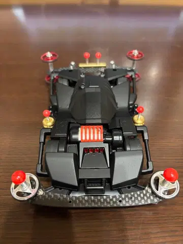 미니 사륜구동 브로켄 기가토 G 탄소섬유