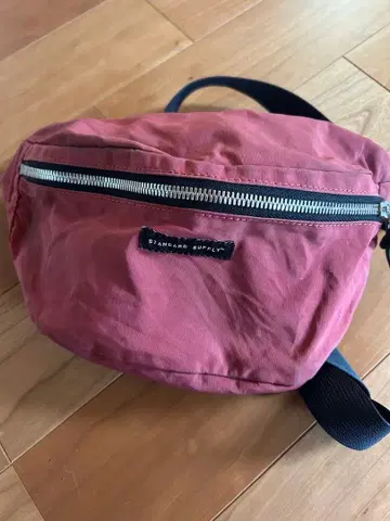 STANDARD SUPPLY 바디백 빨간색