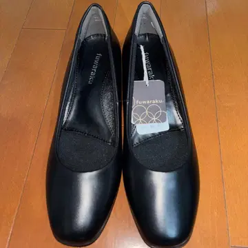 fuwaraku 블랙 소가죽 펌프스