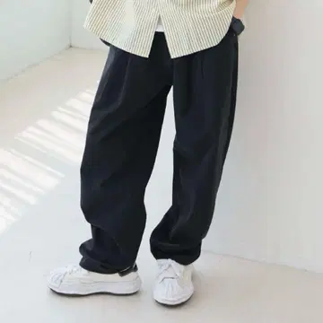 와이드 팬츠 투 턱 블랙