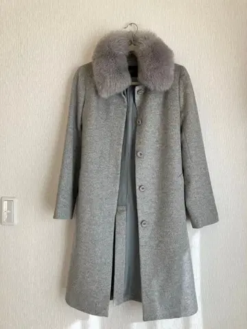 BOSCH 롱 코트 그레이 퍼 옷깃