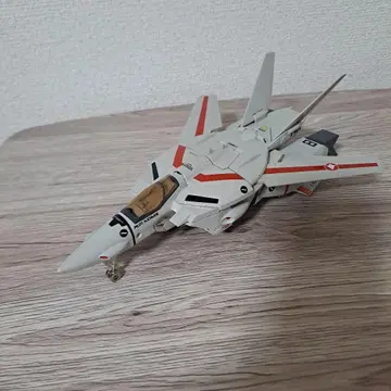 마크로스 DX 발키리 VF-1J 1/55 타카토크 토이즈 복각판 합금