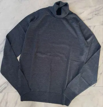 [ 미사용 새상품 ] JOHN SMEDLEY 터틀넥 니트