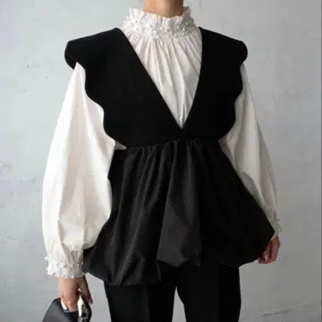 새상품급 select shop K.growth 스캘럽 벌룬 페플럼 베스트