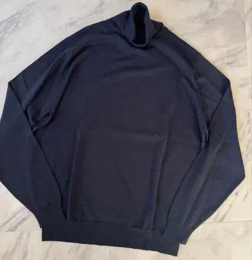 [ 미사용 새상품 ] JOHN SMEDLEY 터틀넥 니트