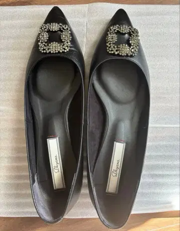 Dhyana. 비쥬 장식 펌프스 플랫슈즈 천연 가죽 디아나 도트