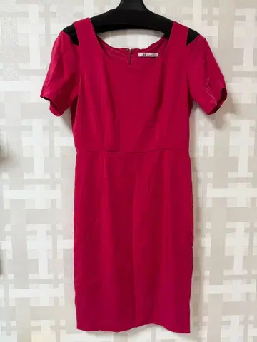 M.deux 마젠타 반팔 무릎 기장 원피스 드레스