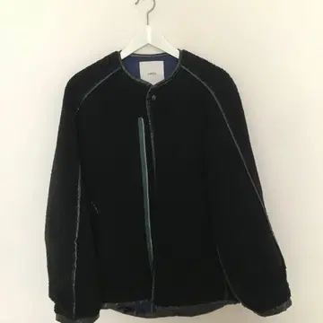 UN3D. 보아 파이핑 블루종