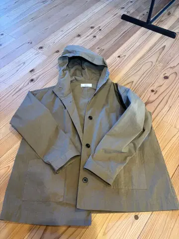 tener. 후드 부착 카키 마운틴 후드티 점퍼 프리 사이즈