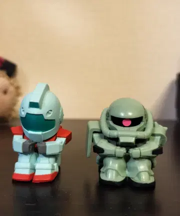 기다림 기동전사 건담의 경우 자쿠 짐 가챠가챠