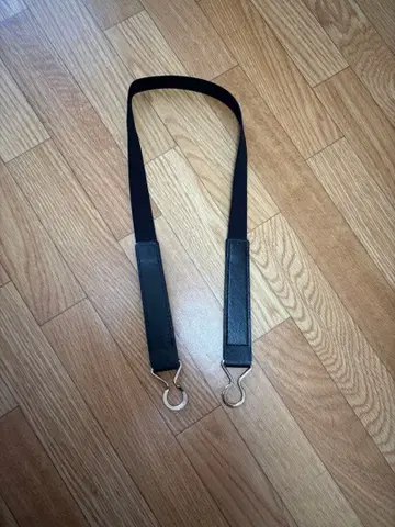 핀토 로즈 컷워크 스트랩 펌프스 ( L/GREEN )