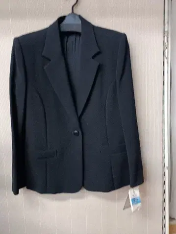 새상품 여성 예복 3종 세트 (자켓, 5부 소매 블라우스, 스커트)