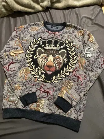 ZARA 사자 자수 올 패턴 크루넥 트레이닝복